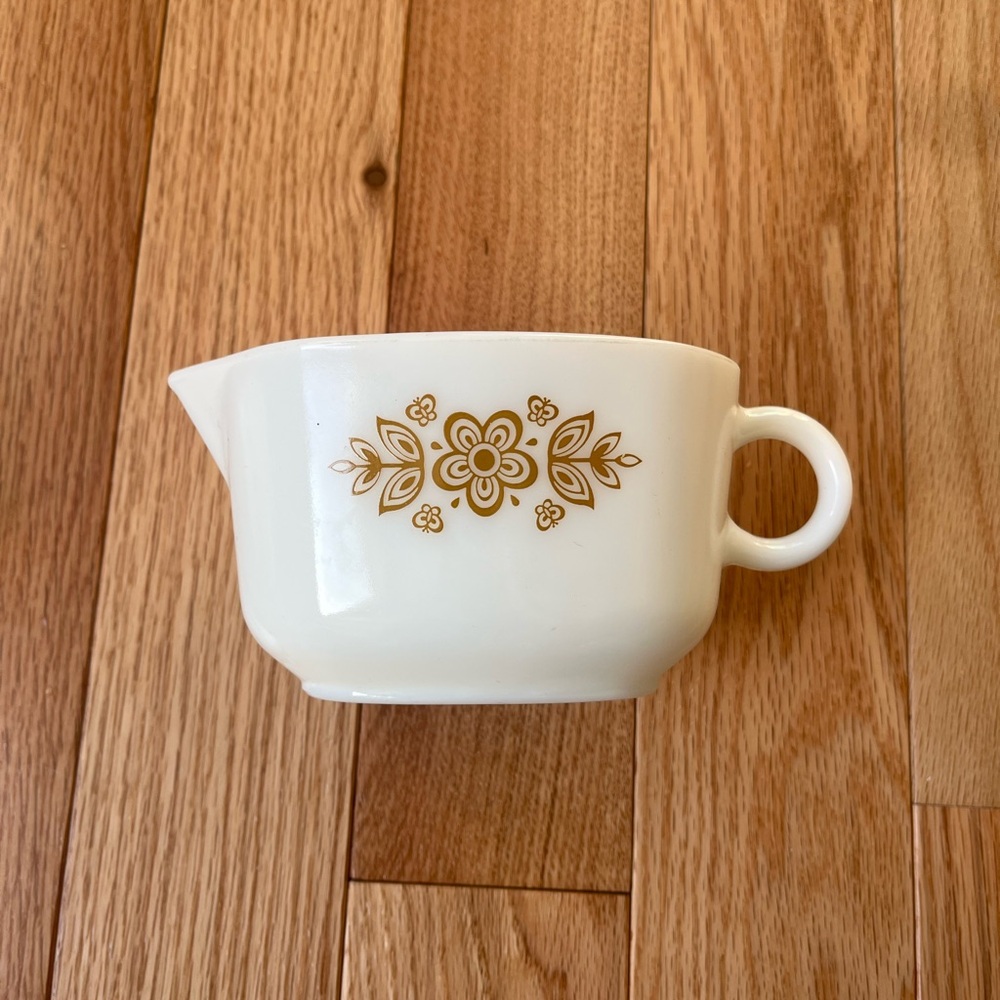 Pyrex golden butterfly gravy boat